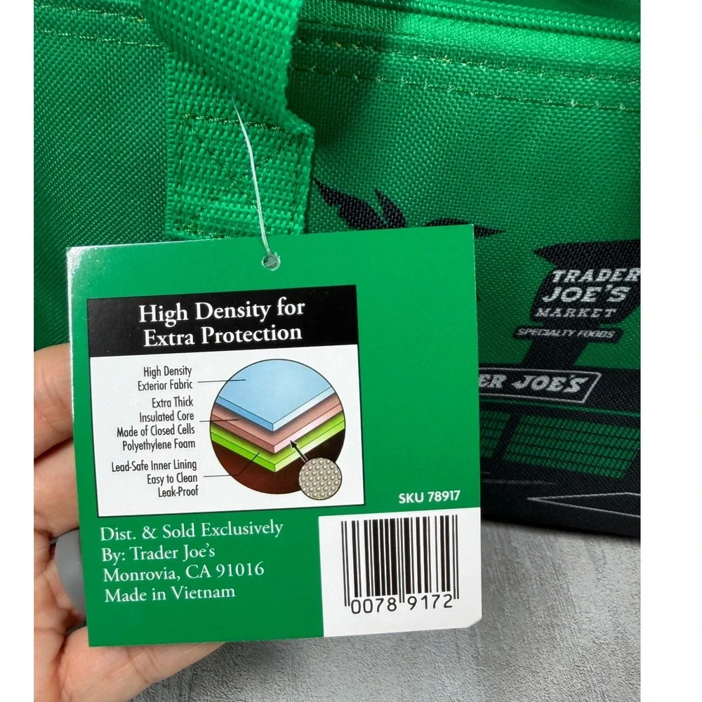 Trader Joe's Mini Insulated Bag Green 1.5 Gallon Cooler Lunch Tote SKU 78917
